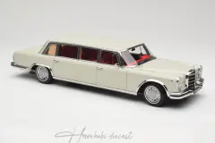 Mercedes 600 Pullman W100 Light Grey NZG 1/18