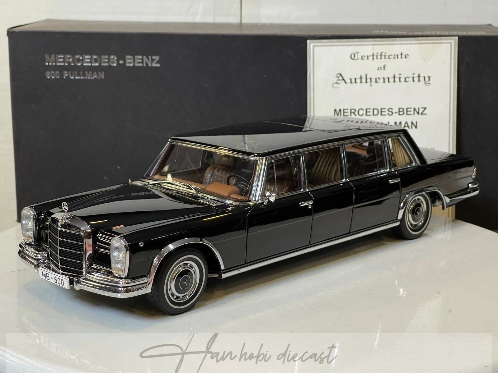 Mercedes Pullman S600 Black AUTOART SİGNATURE 1/18