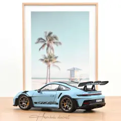 Porsche 911 GT3 RS w/Weissach Pack 2022 Gulf blue 1:18