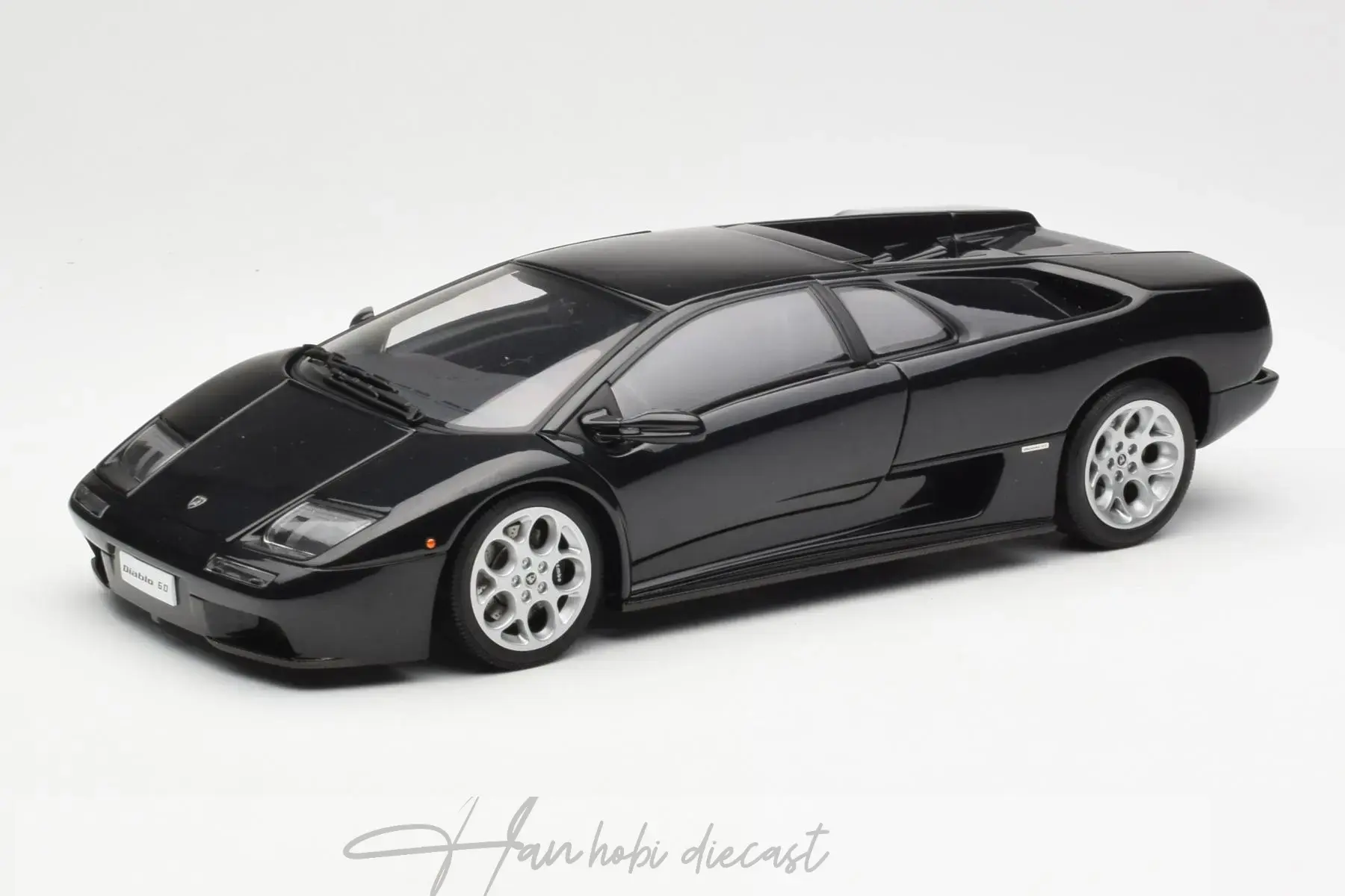 Lamborghini Diablo 6.0 Black AUTOart 1/18