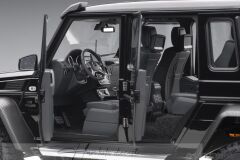 Autoart Signature Mercedes-Benz G63 AMG 6×6 (Black)