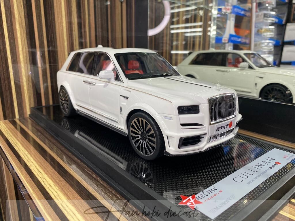 1/18 Diecast Rolls-Royce Cullinan White FuelMe