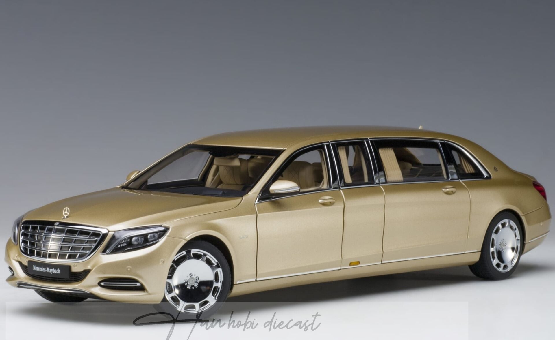 Mercedes Maybach S600 Pullman 1:18 Autoart