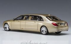 Mercedes Maybach S600 Pullman 1:18 Autoart
