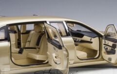 Mercedes Maybach S600 Pullman 1:18 Autoart