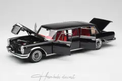Mercedes 600 Pullman W100 1969 Black NZG 1/18