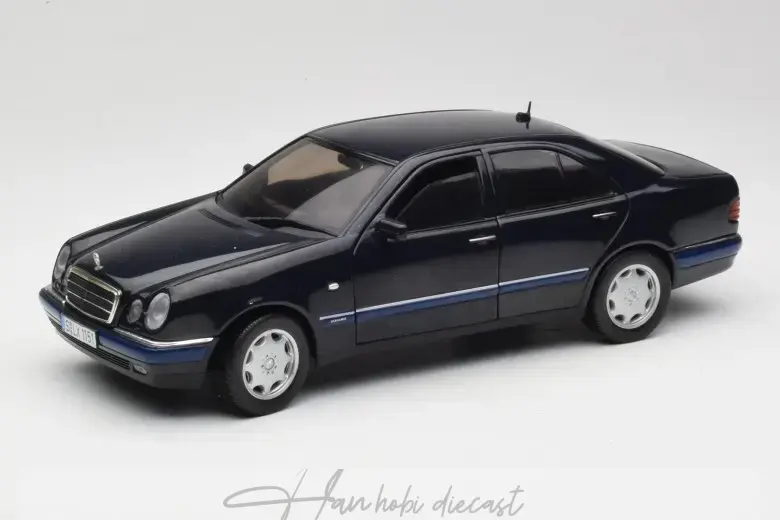 Mercedes E-Class W210 E320 Sedan 1998 Blue Sun Star 1:18