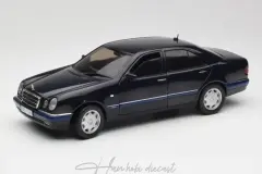 Mercedes E-Class W210 E320 Sedan 1998 Blue Sun Star 1:18
