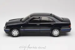 Mercedes E-Class W210 E320 Sedan 1998 Blue Sun Star 1:18
