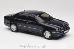 Mercedes E-Class W210 E320 Sedan 1998 Blue Sun Star 1:18