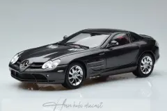 Mercedes SLR McLaren 2003 Black CMC 1/18