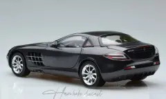 Mercedes Benz SLR Mclaren 2003 1:18 CMC