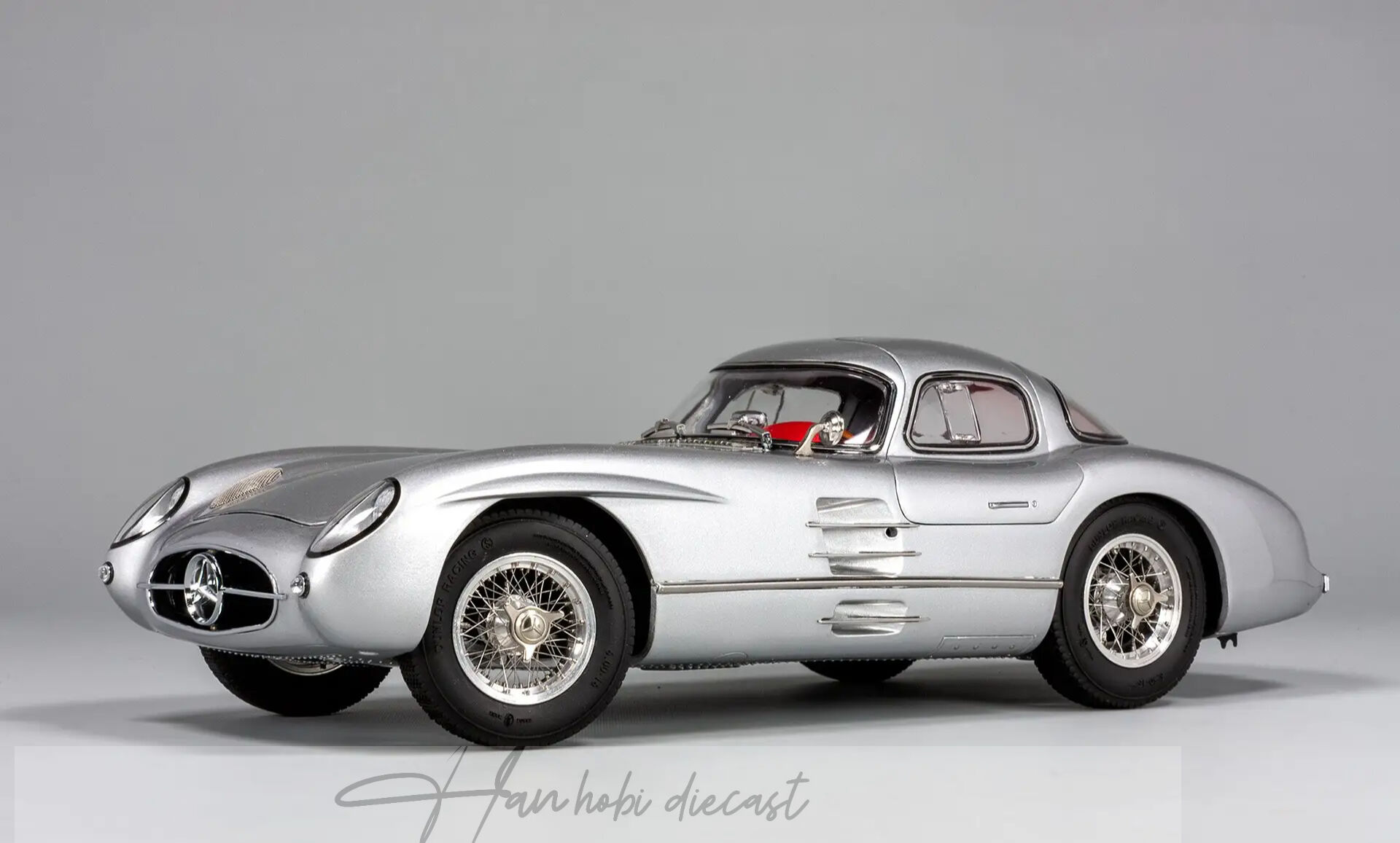Mercedes-Benz 300 SLR Uhlenhaut Coupe CMC 1:18