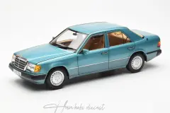 Mercedes 230E W124 1992 Beryll Dealer Edition Norev 1:18