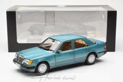 Mercedes 230E W124 1992 Beryll Dealer Edition Norev 1:18