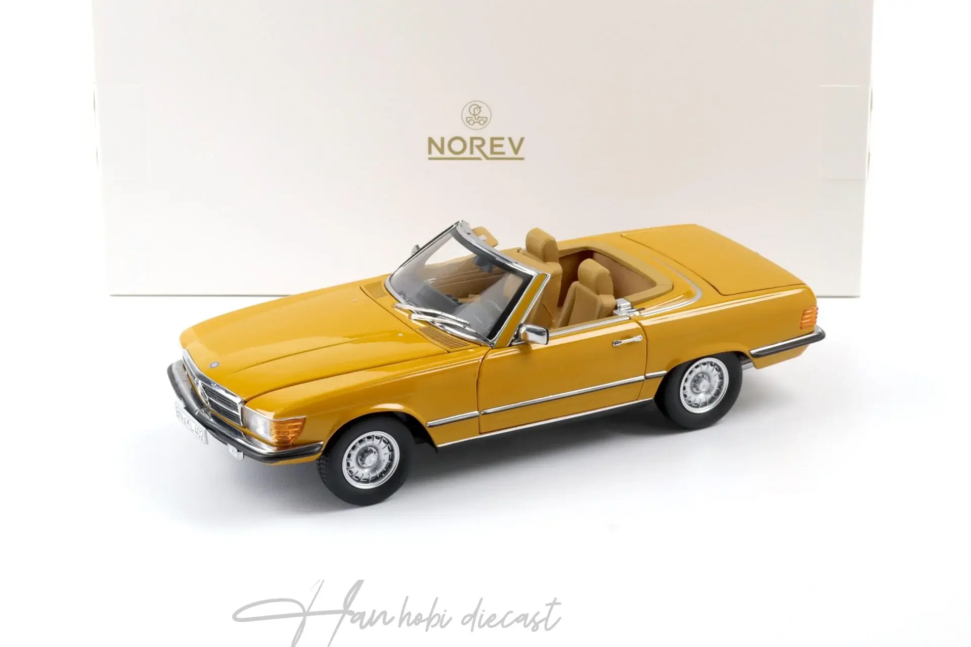 Mercedes 450SL R107 Cabriolet 1975 orange 1:18 Norev
