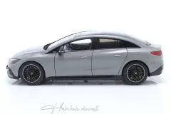 MERCEDES BENZ - EQE AMG LINE 2023 NZG 1:18