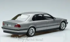 OTTO 1995 BMW E38 750 IL