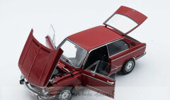 Autoart 1971 BMW 2000 Touring