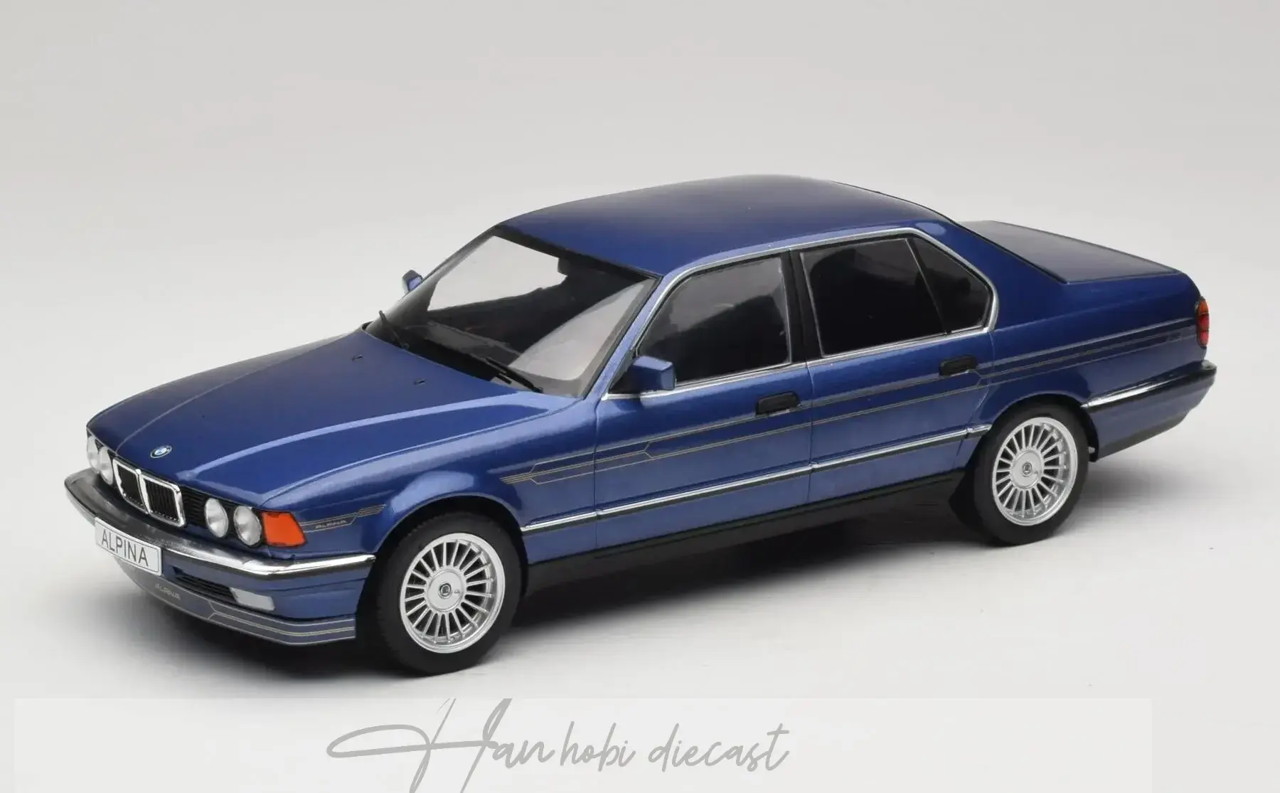 MCG 1992 BMW 7 Series 3.5 V8