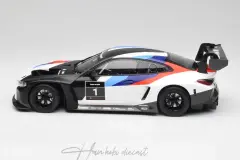 BMW G82 M4 GT3 Presentation Car Minichamps 1/18