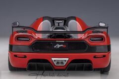 Koenigsegg Agera RS Chili Red / Carbon 79022