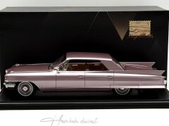 1:18 Cadillac Sedan De Ville 1962 Heather Metallic