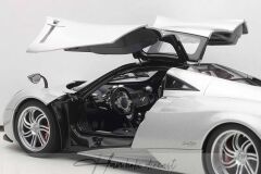AUTOART - PAGANI - HUAYRA 2012