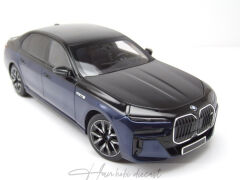 BMW i7 M70 (G70) 2024 BLUE BLACK/METALLIC MİNİCHAMPS 1:18