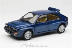 Lancia Delta HF Integrale Blue Metallic 1:18 Kyosho