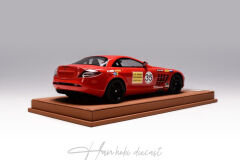 IVY 1/18 Mercedes-Benz SLR McLaren Red Pig