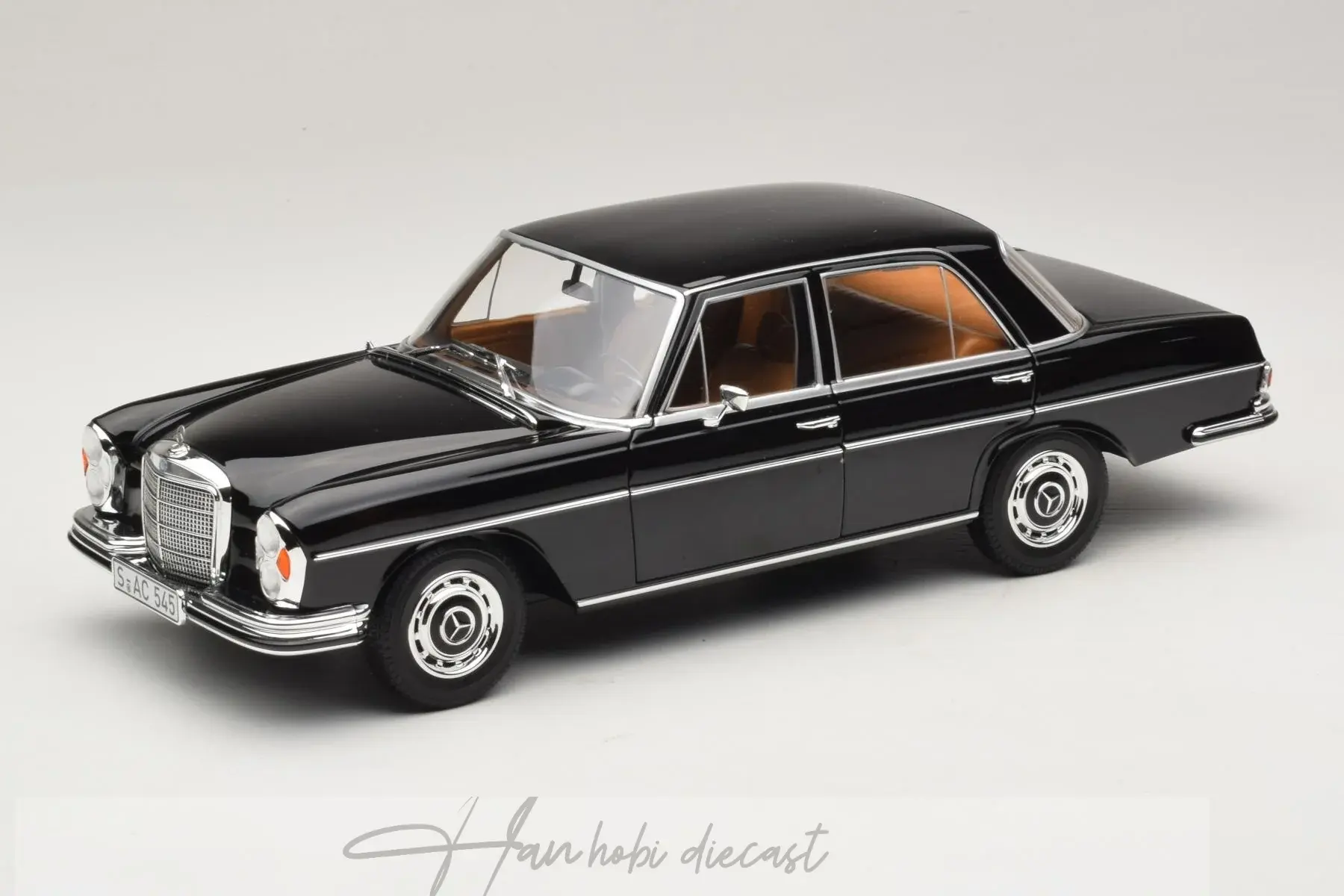 Mercedes 280 SE W108 1/18 NOREV DİECAST