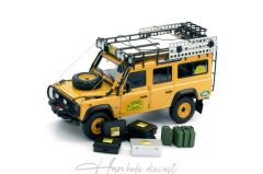 Land Rover Defender 110 Camel Trophy 1:18 Almost Real
