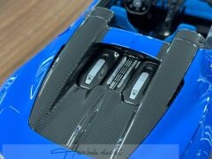 1/18 Bugatti W16 Mistral – MR Collection Limited 249 pcs)