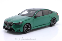 BMW M5 G90 Green Metallic 1/18 Minichamps Diecast