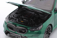 BMW M5 G90 Green Metallic 1/18 Minichamps Diecast