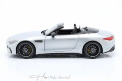 MERCEDES BENZ SL63 AMG (R232) CABRIOLET 2022 İ SCALE 1:18