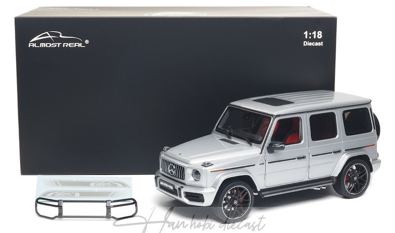 Mercedes-Benz AMG G63 (W463) iridium silver 1/18 Almost Real