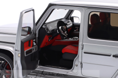 Mercedes-Benz AMG G63 (W463) iridium silver 1/18 Almost Real