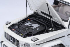 Mercedes-AMG G63 2019 (Designo Brilliant White) 1/18 AUTOart
