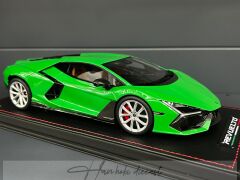 Lamborgini Revuelto Green 1:18 Mr Üretici Resin model