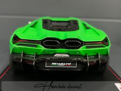Lamborgini Revuelto Green 1:18 Mr Üretici Resin model
