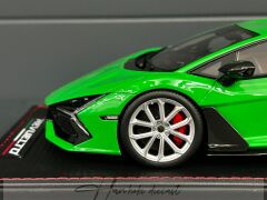 Lamborgini Revuelto Green 1:18 Mr Üretici Resin model