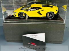 Lamborgini Revuelto Yellow 1:18 Mr Üretici Resin model