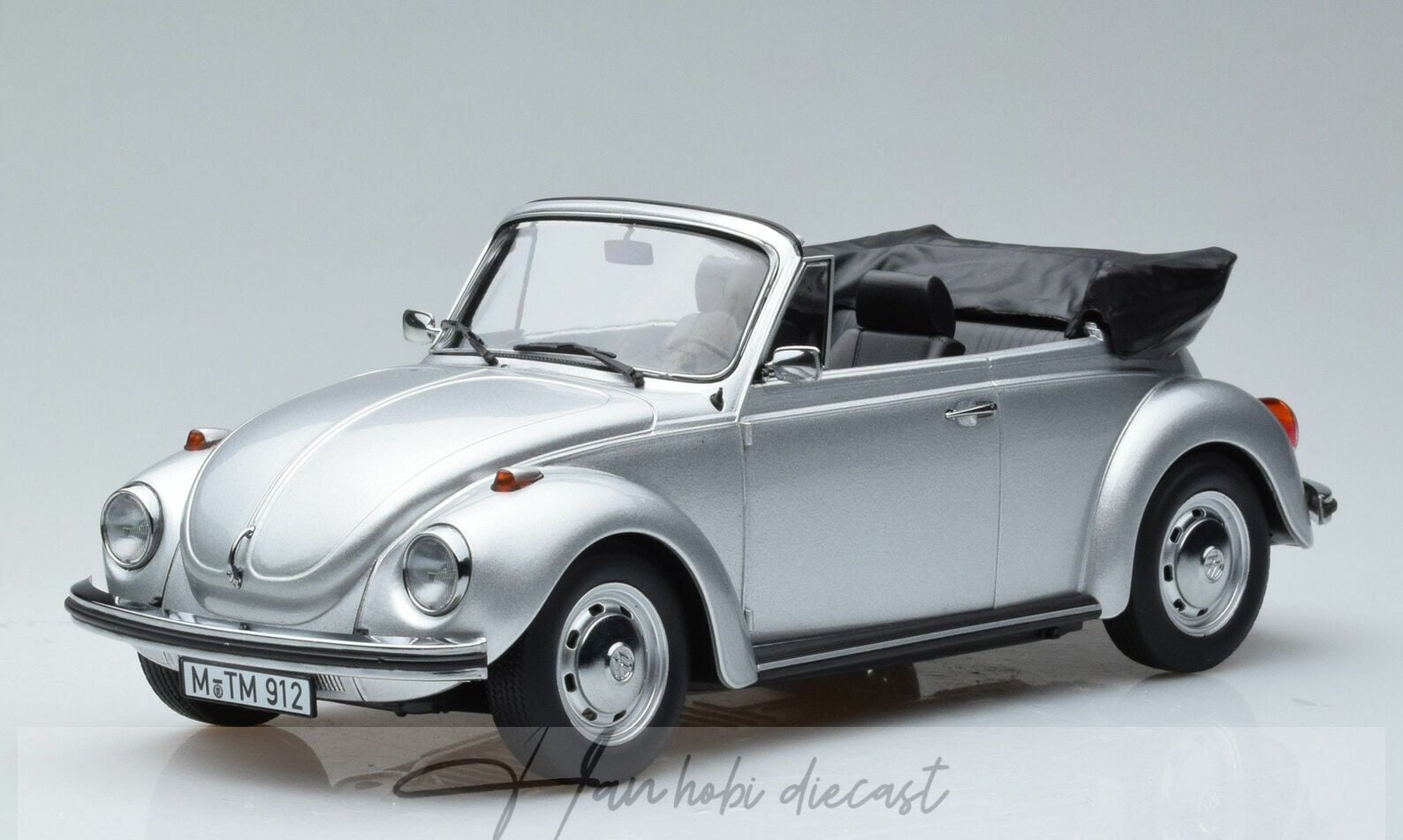 Volkswagen Beetle 1303 Cabriolet Norev 1:18 1973 Diecast
