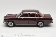 Mercedes Benz 200 W115 Dark Red 1:18 Norev 1968 Diecast
