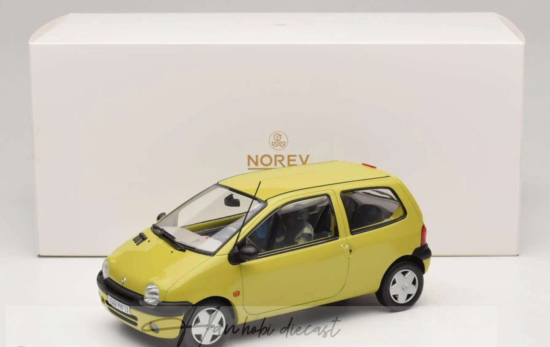 Renault Twingo Anis Yellow 1998 1:18 Norev Diecast