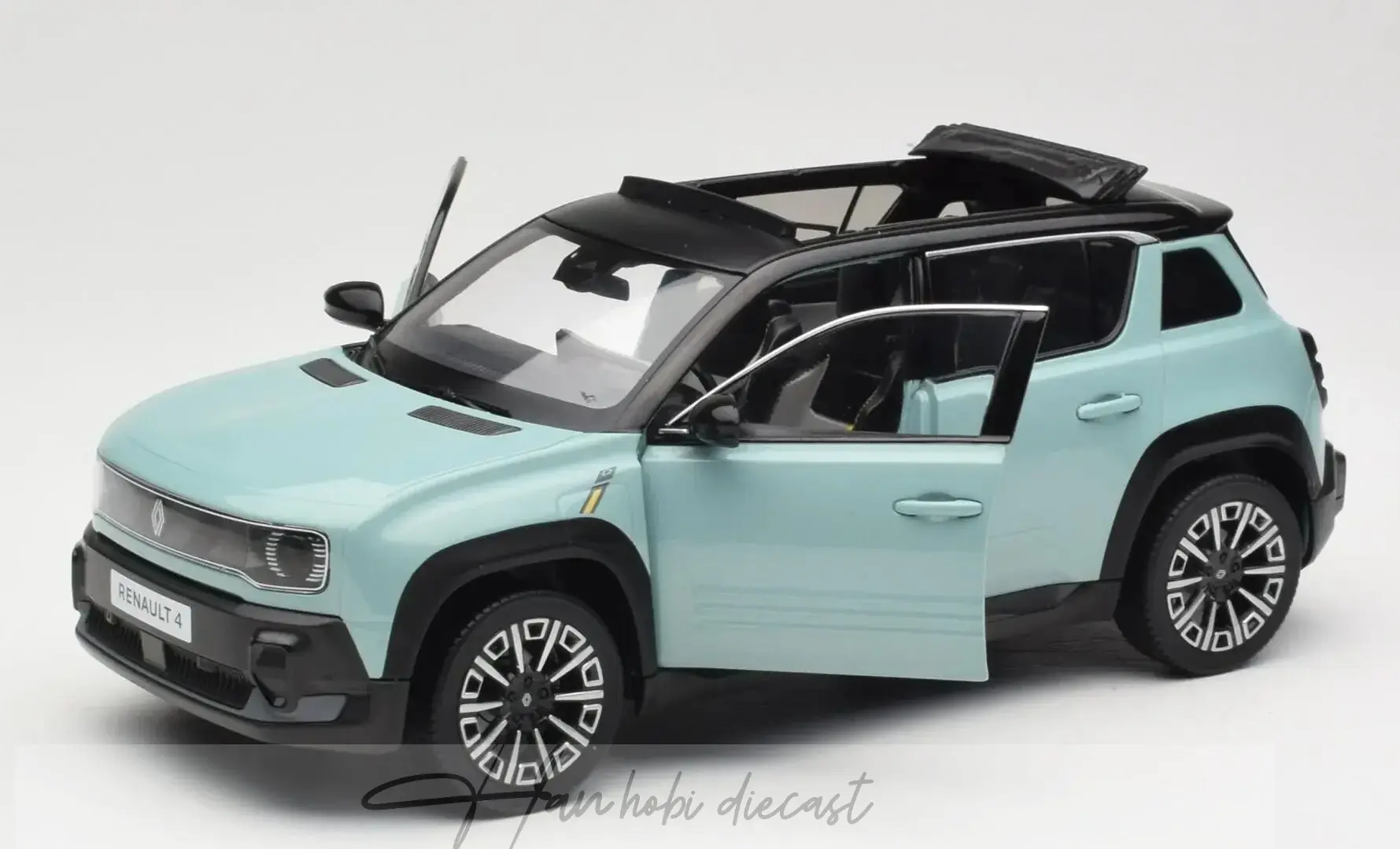 RENAULT 4 E-Tech Blue 2025 1:18 Norev Diecast