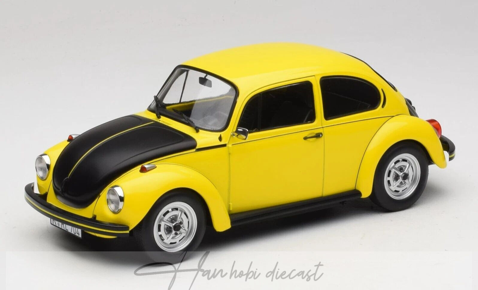 Volkswagen 1303 Beetle Yellow-Black 1973 1:18 Norev Diecast