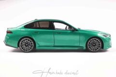 BMW M5 (G90) 2025 Green Solido 1:18 Diecast